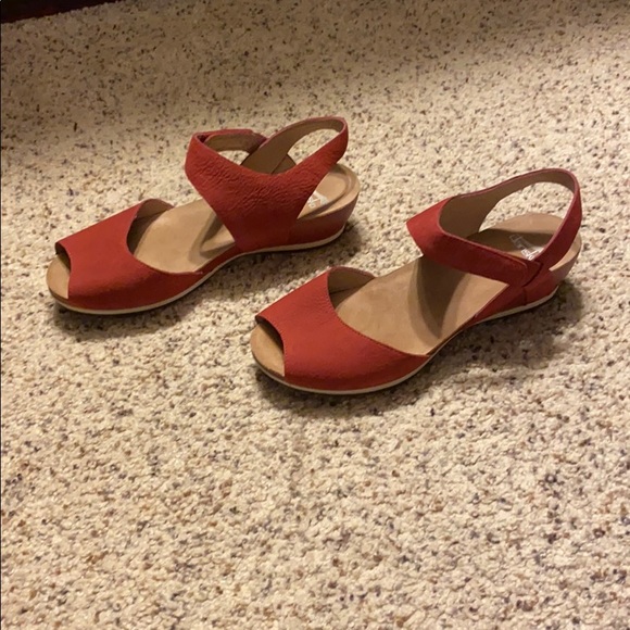 dansko vera red